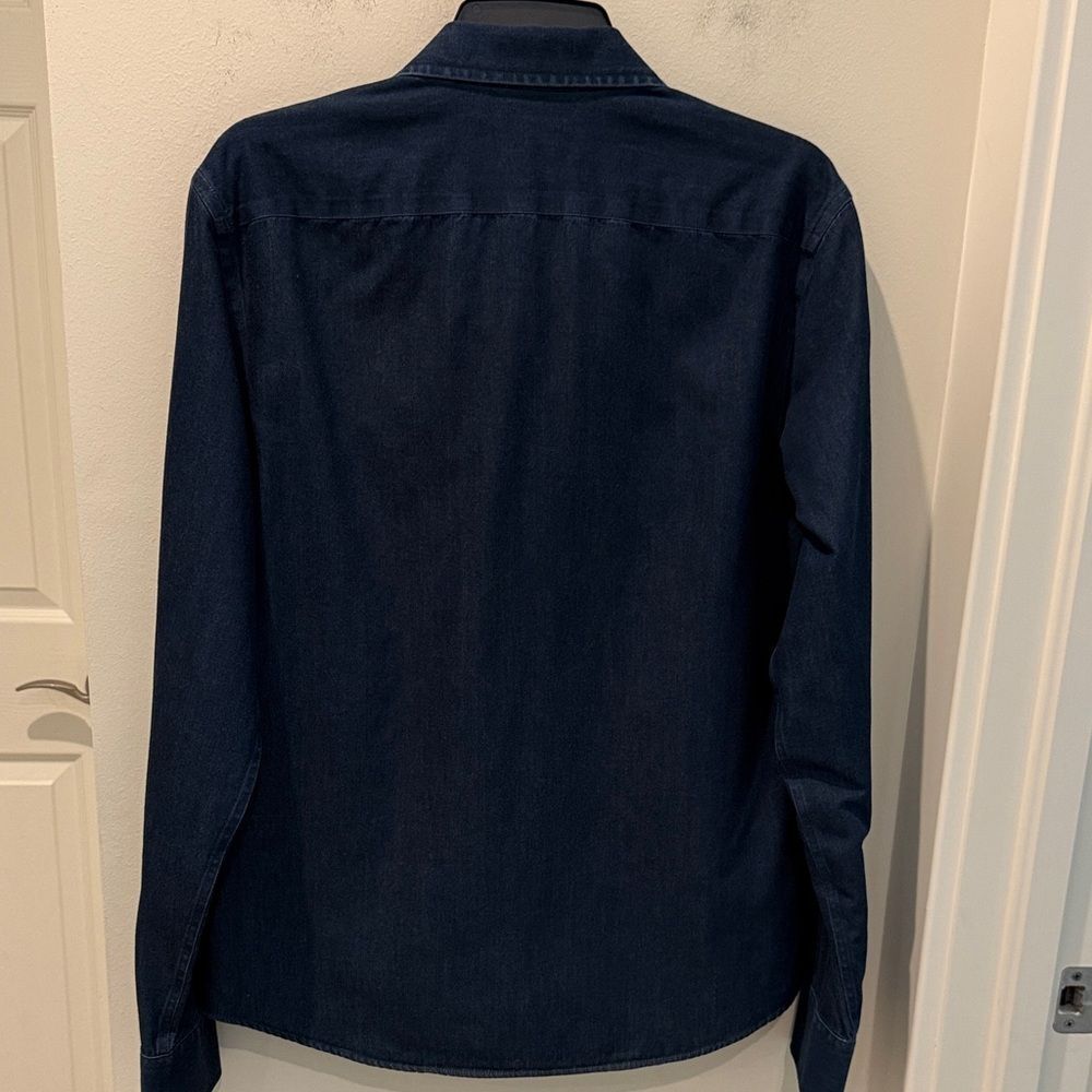 UNTUCKit Cinzano Blue Denim Casual Button-Down Shirt size medium - Picture 5 of 11